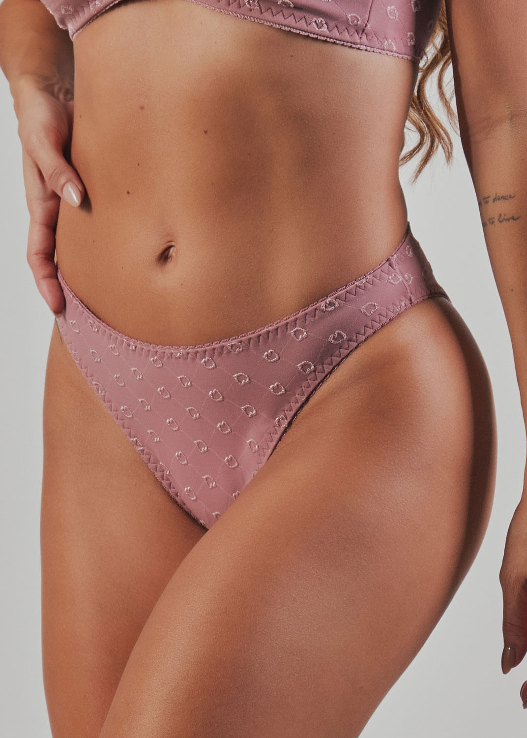 Calcinha Biquíni Em Microfibra Trabalhada Fio Lycra Cuore ROSE PASSÉ