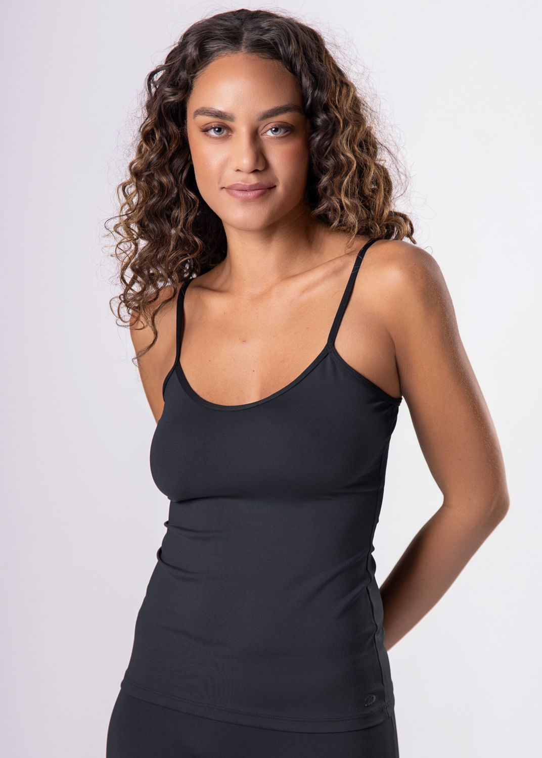 Camisete Emana
 PRETO
