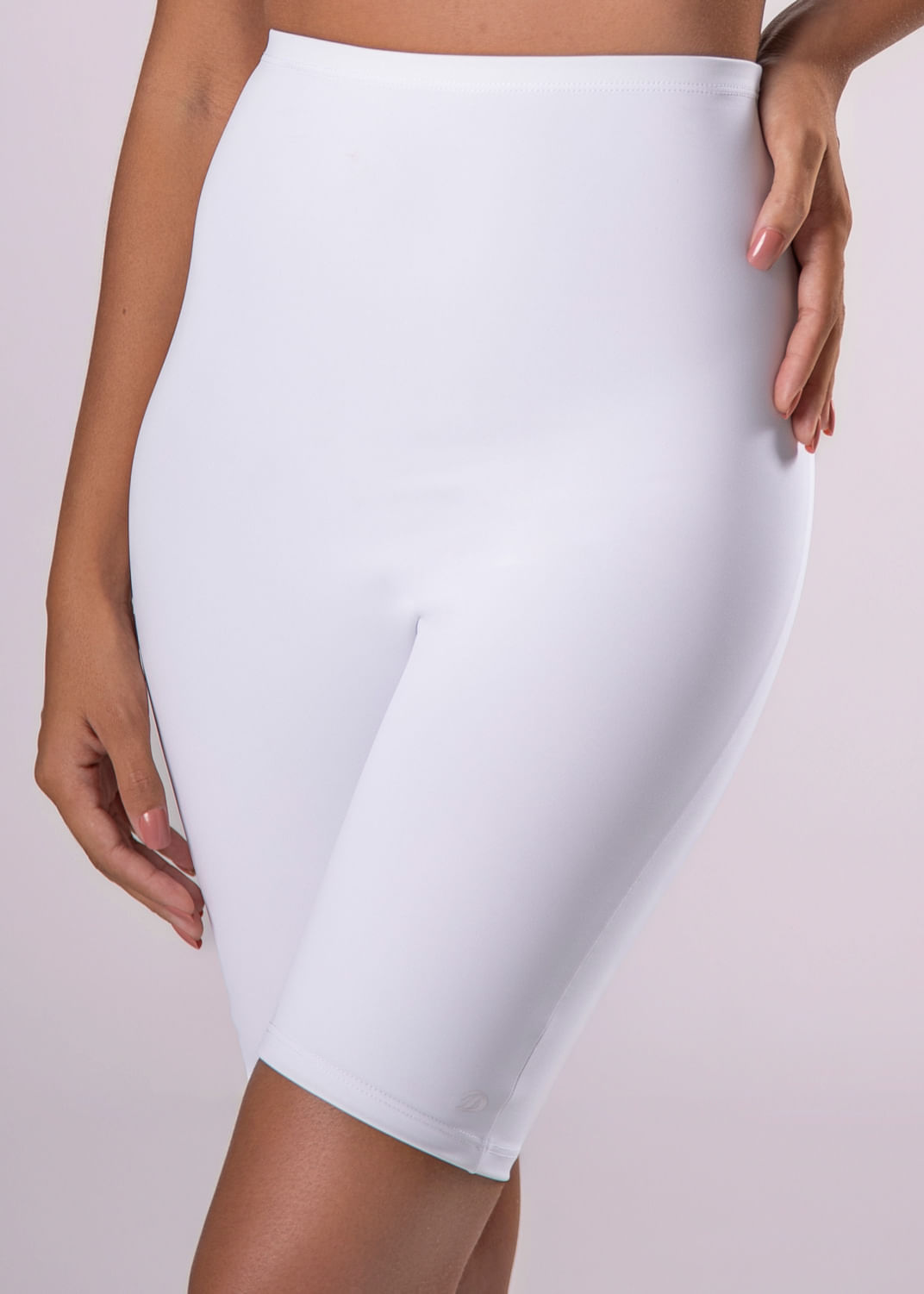 Bermuda Emana Modeladora Cintura Alta
 BRANCO