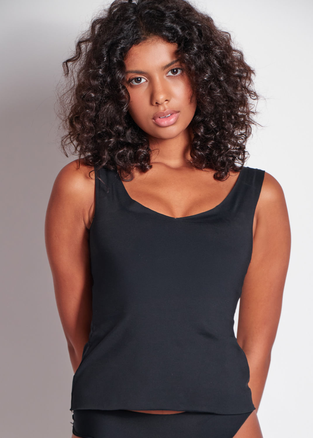 Camisete com Bojo Embutido Sweet Skin PRETO