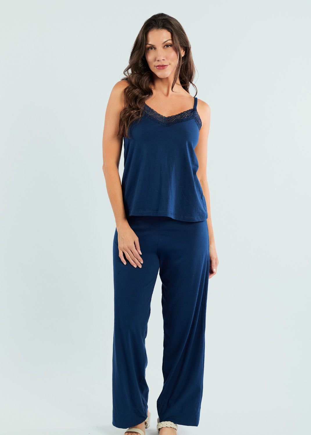 Pijama Blusa de Alça com Calça Comprida em Algodão Egípcio e Renda Sophia MARINHO